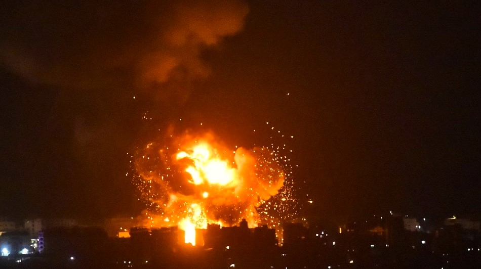 India Launches Missile Strikes on Pakistani Cities
